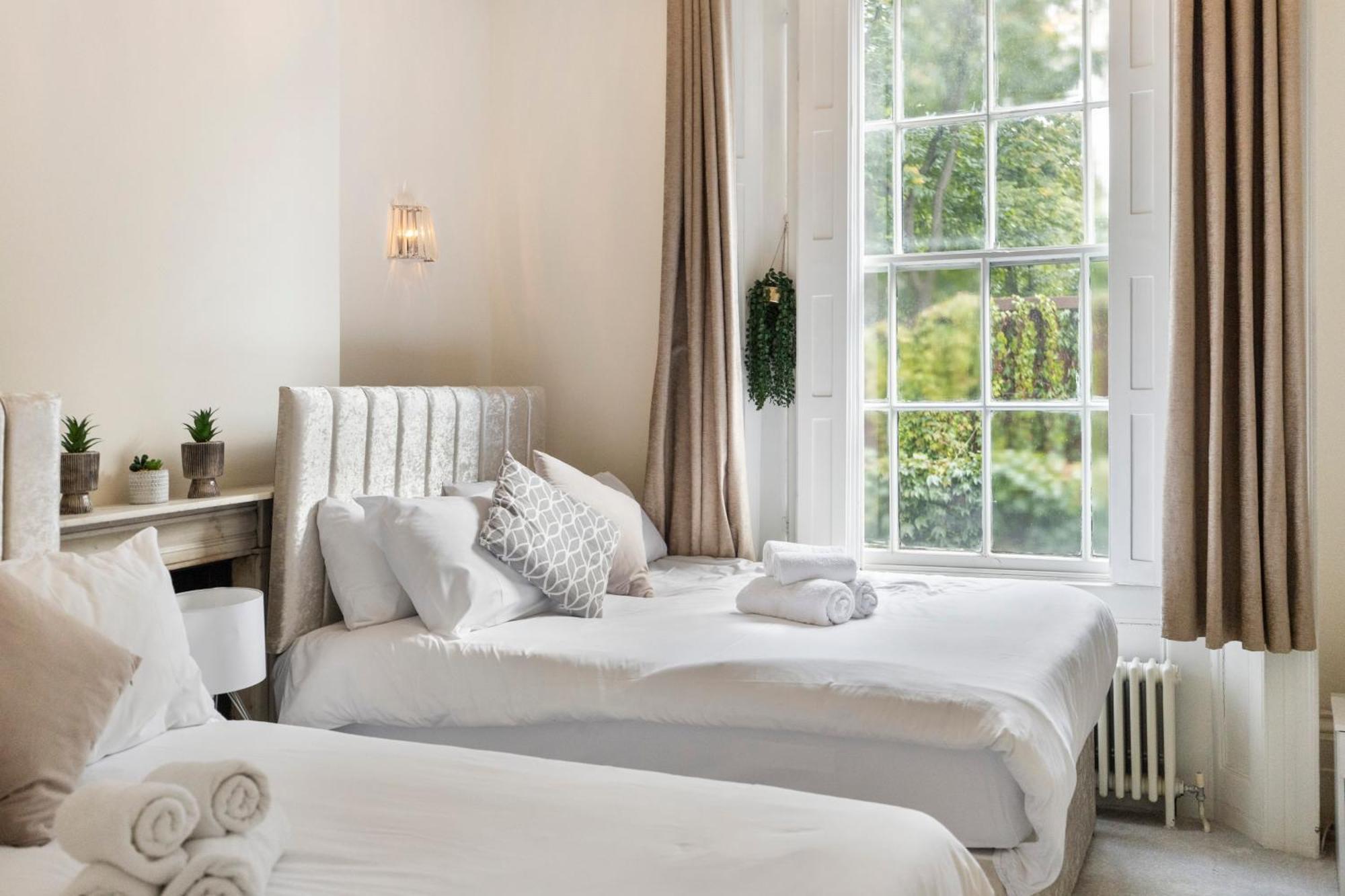 ロンドンRegent'S Square Charming Flatアパートメント エクステリア 写真