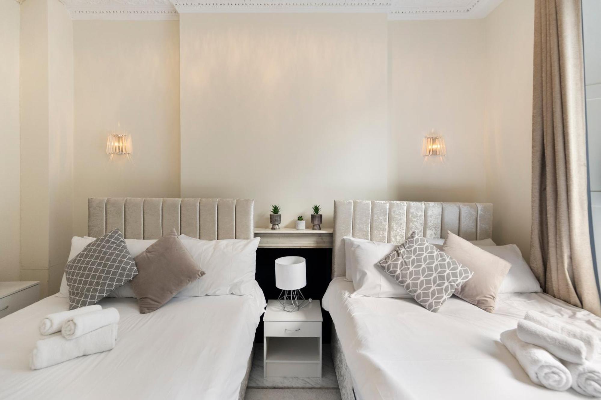 ロンドンRegent'S Square Charming Flatアパートメント エクステリア 写真